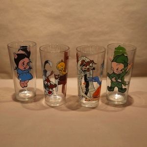 Vintage LOONEY tunes drinking glasses